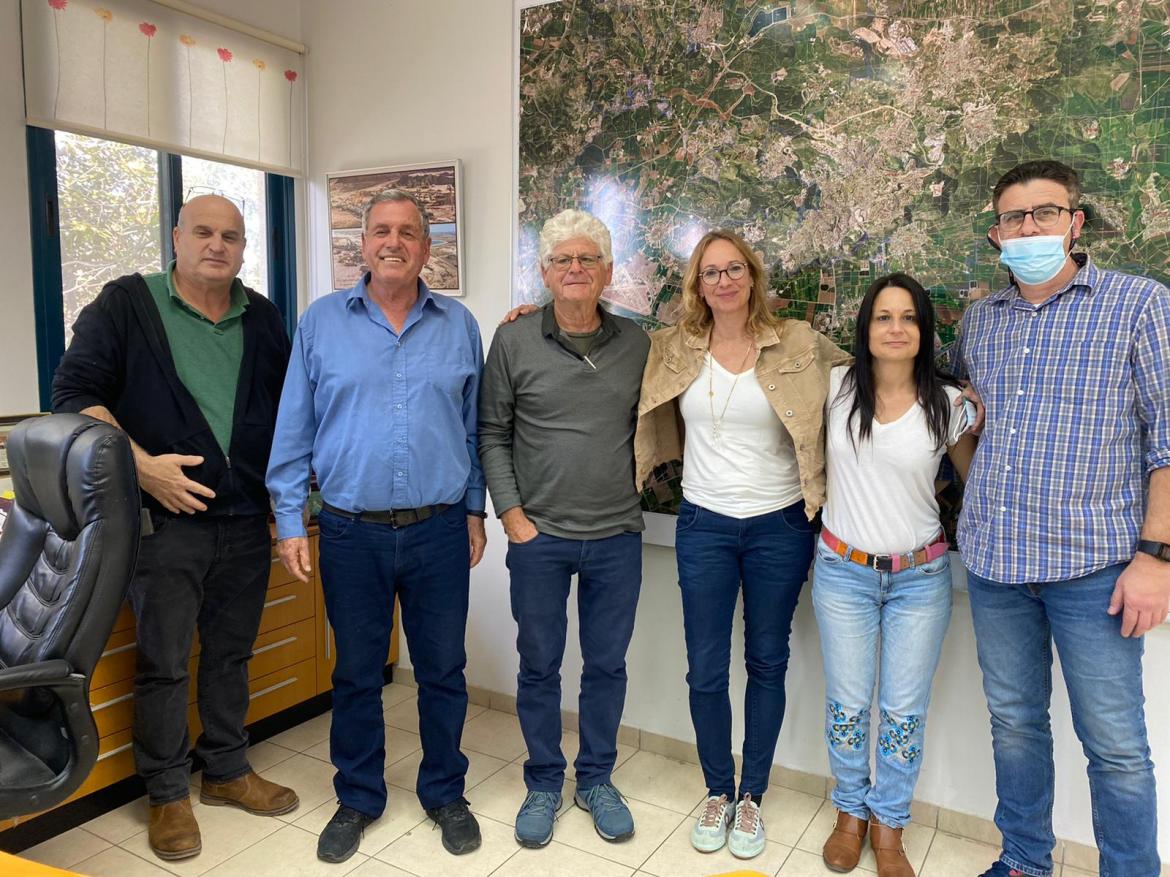 פרידה ממושיק גרוס