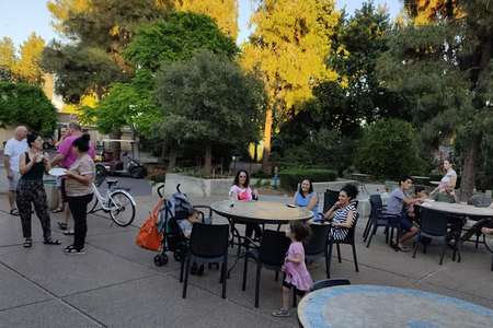 אירוח בגזית