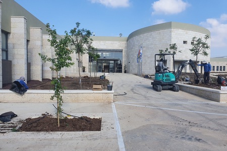 שיפוצים בבית הספר עמקים תבור