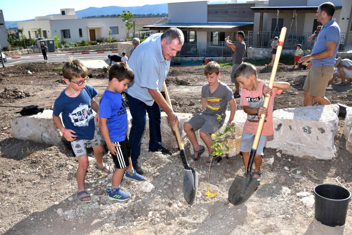 טקס חנוכת שכונת נופר באלונים