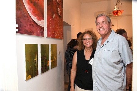 תערוכת יוצרים מן הכלל