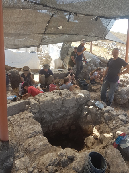 חפירות תל שמרון