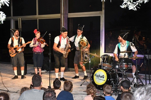 תיאטרון אספלט בפסטיבל למשפחות מיוחדות