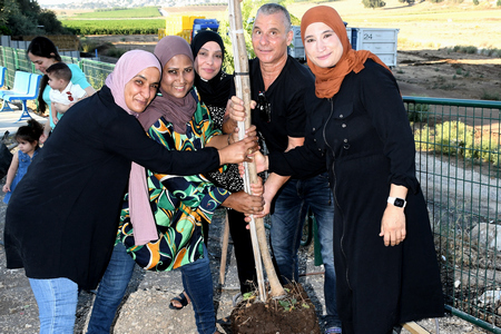 חנוכת 'הגן הירוק' במנשית זבדה