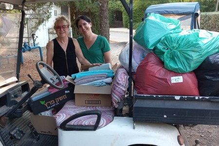 תושבי המועצה אוספים ציוד למשפחות המתארחות