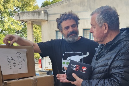 ראש המועצה, אייל בצר עם גולן ברק, אביו של תמיר זל