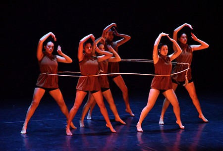 ערב עבודות אישיות של בוגרות המגמה למחול בבית האמנויות