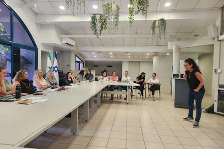 מפגש עם ענת רפפורט בנושא שיוויון מגדרי