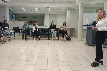 הכשרה בנושא קידום שוויון מגדרי באמצעות השפה