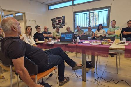 מטה עם מטה בהסוללים