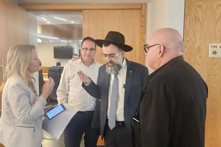 עם הרב נתן אלנתן יור המועצה הארצית לתכנון ובנייה