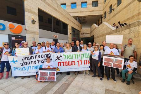 מטה המאבק נגד הקמת שדה תעופה בעמק במועצה לתכנון ובנייה