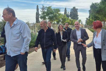 סיור בבתי הספר של המועצה עם דר סער הראל 