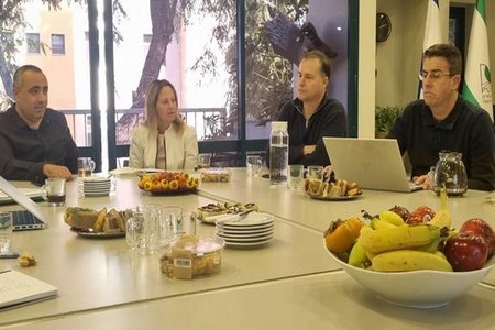 פגישה עם מנהל מחוז עמקים במשרד החקלאות