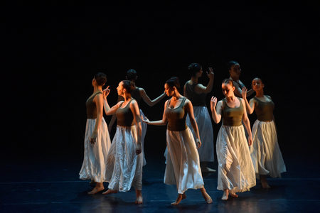 מופע ערב עבודות אישיות במחול כיתה יב