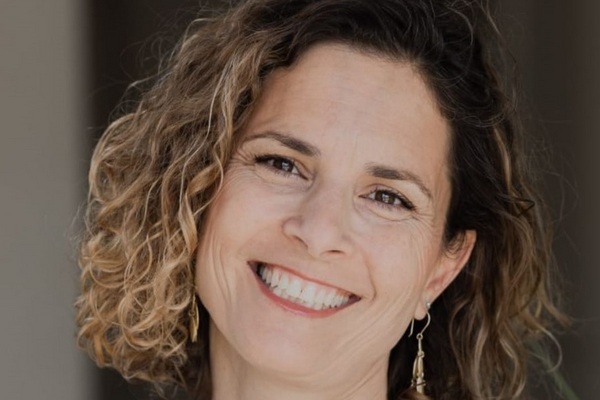 מורן הראל – רכזת שילוב ילדים וילדות עם צרכים מיוחדים במחלקת ילדים ונוער