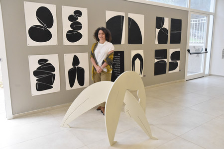 פתיחת התערוכה  אמאלה – תערוכת יחיד חדשה של נועה לוין חריף, אמנית, משוררת ומאיירת מנהלל