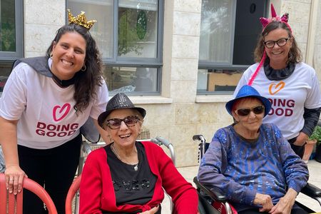 צוות מחלקת ילדים ונוער בבית אור העמק