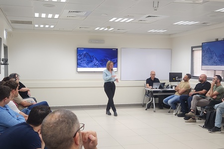 מפגש עם רופאים.ות מומחים.ות בתוכנית מנהיגות