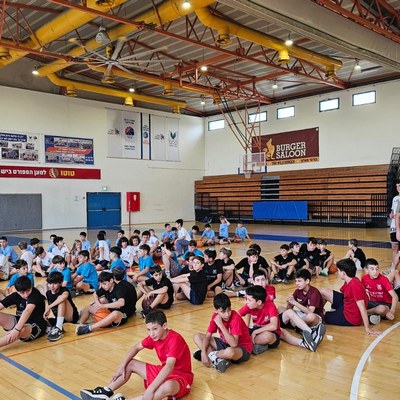 הפנינג בתי ספר יסודיים בכדורסל