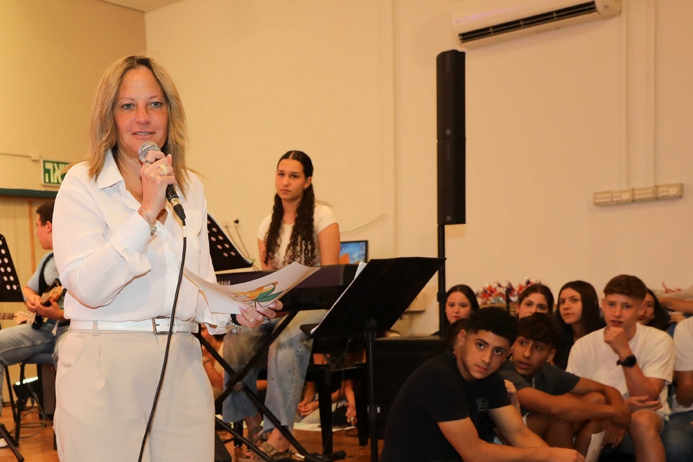 עוד חוזר הניגון