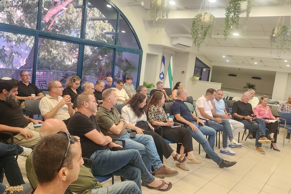 מפגש הפקת לקחים מבצע עם כלביא