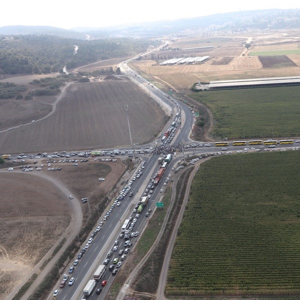 שיירת הזדהות למען החטופים והחטופה שלנו 
