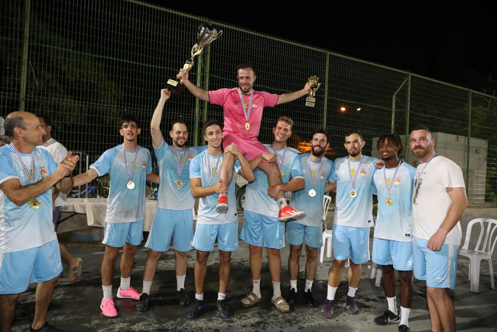 שמשית אלופת ליגת הקיץ בקטרגל