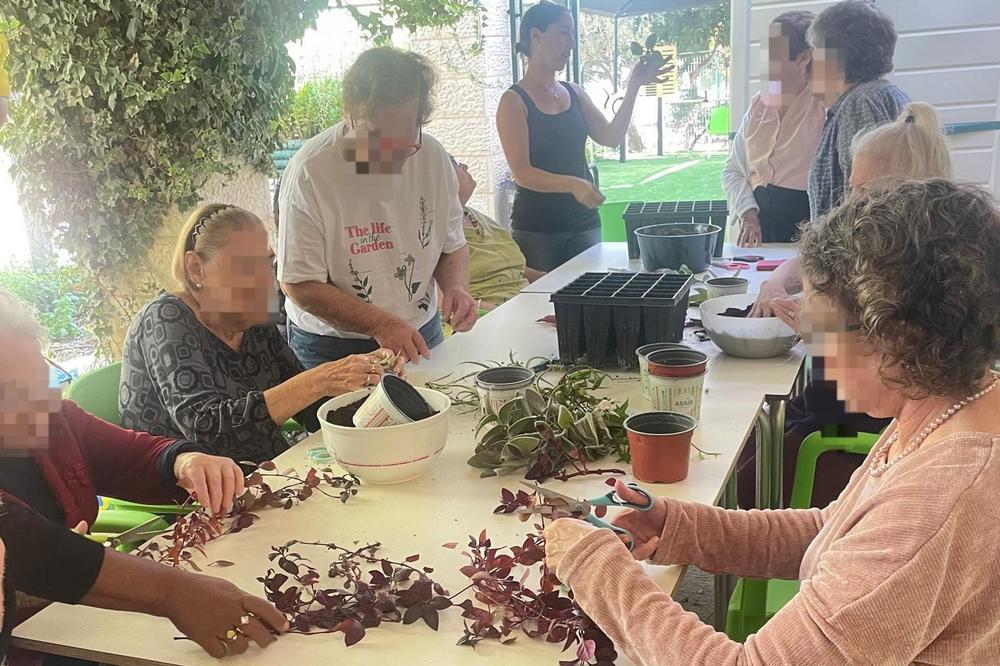 הקמת גינה טיפולית בסביום