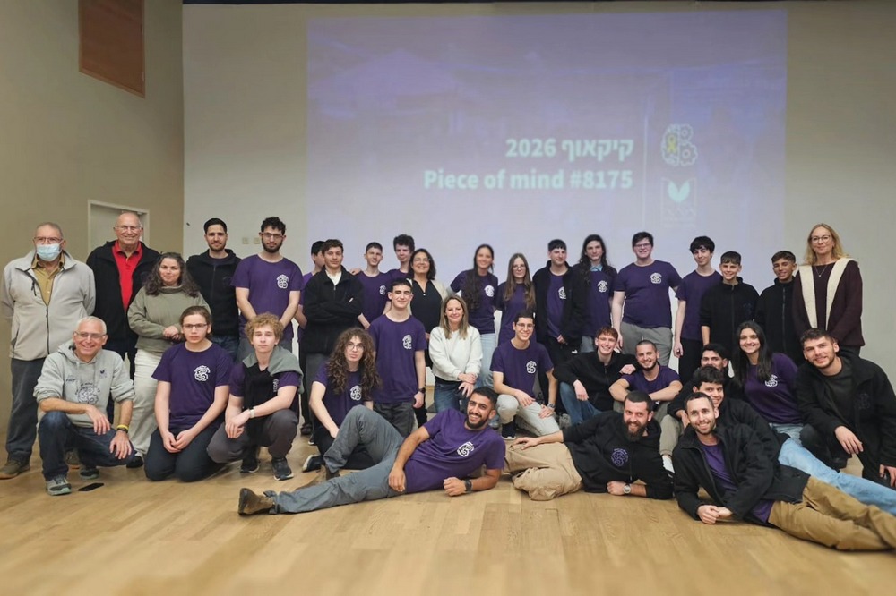 קבוצת הרובוטיקה של העמק פותחת עונה