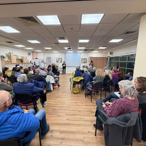 תמיכה בבני ובנות משפחה מטפלים.ות באדם המזדקן