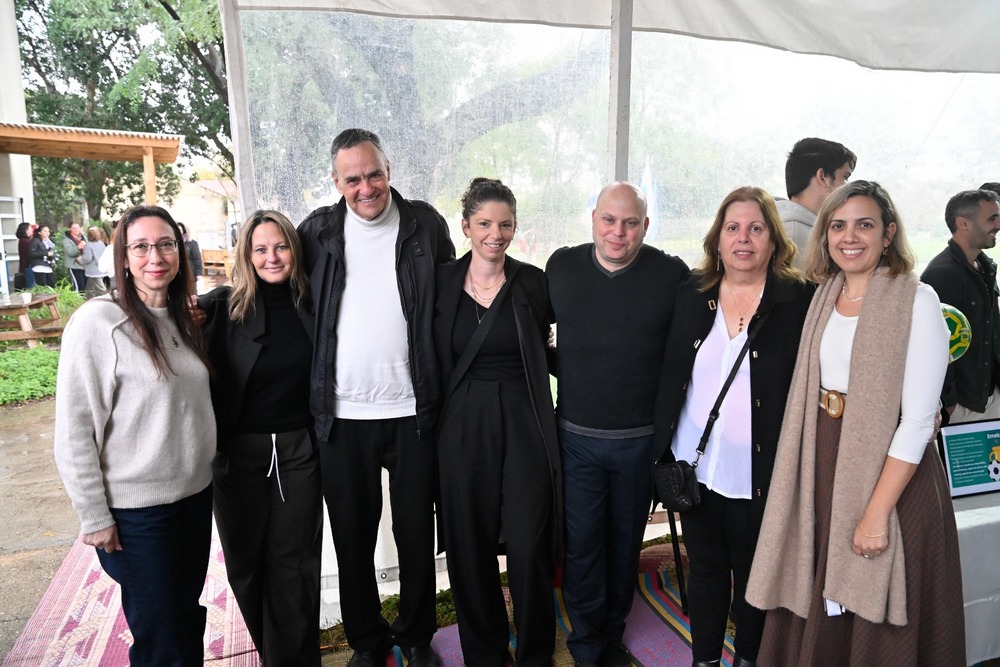 משלחת המבקרות והמבקרים בבית הספר העמק במזרע