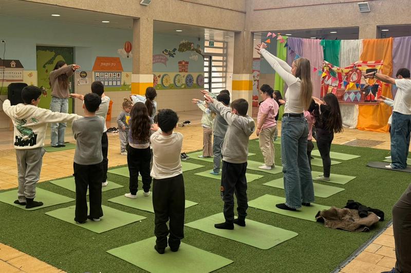 שיעור התעמלות בשמרטפיה