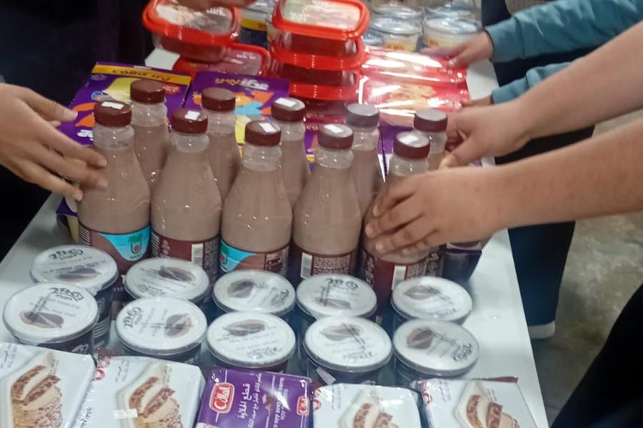 חלוקת מוצרי מזון לתושבי זרזיר